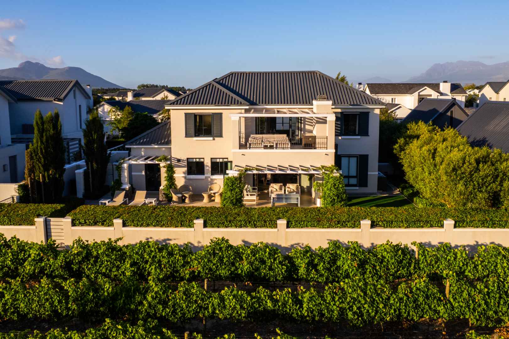 To Let 4 Bedroom Property for Rent in Val De Vie Estate Western Cape